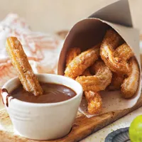 Churros con Chocolate